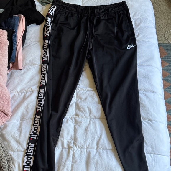 Nike Women's Black Joggers with Just Do It Side Stripe - Picture 1 of 7
